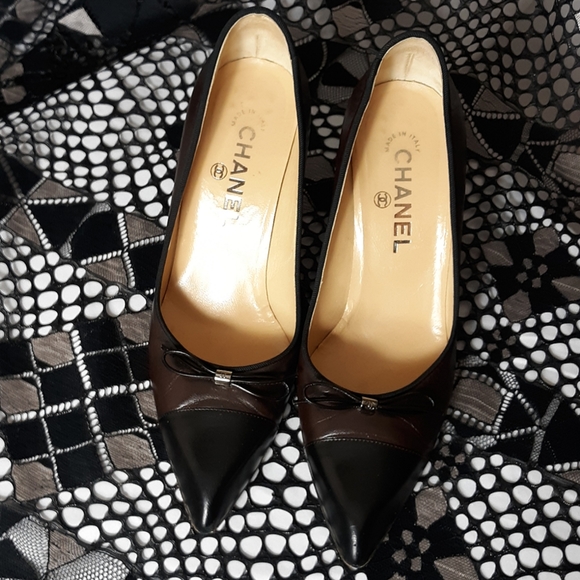 Chanel Brown & Black Leather Pumps - Picture 2 of 8
